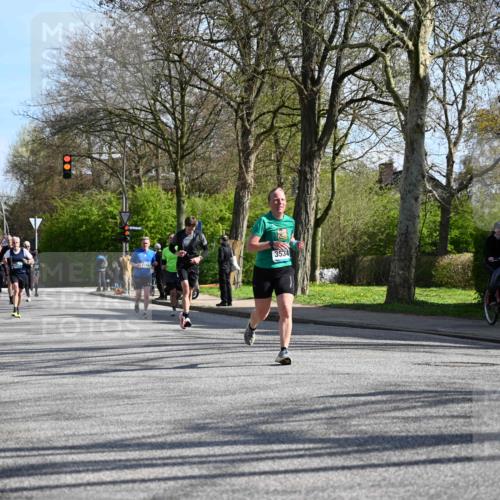 12.04.2026 - 45. Internationalen Wilhelmsburger Insellauf J. Mangold http://msf.ph/oto/9459830 12.04.2026 10:40:55 Ziel 4501, 2633, 2634, 3090, 4649, 4655, 3987, 3381, 3380, 4180, 4980, 5408, 2507, 2456, 2768, 3534, 5281, 5247, 5299, 5315, 5288, 3444, 5254, 2148, 5489, 4645, 4646, 5560, 4295, 4295, 5038, 4674, 5034, 3861, 5545, 2812 meine-sportfotos.de