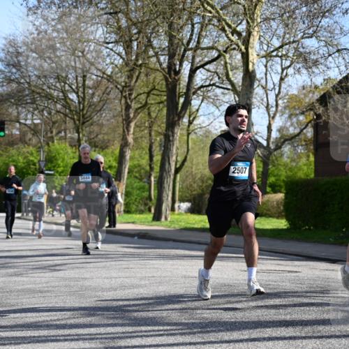 12.04.2026 - 45. Internationalen Wilhelmsburger Insellauf J. Mangold http://msf.ph/oto/9459874 12.04.2026 10:41:03 Ziel 4180, 4980, 5408, 2507, 2456, 2768, 3534, 5281, 5247, 5299, 5315, 5288, 3444, 5254, 2148, 5489, 4645, 4646, 5560, 4295, 5038, 4674, 5034, 3861, 3861, 5545, 2812, 5270, 5416, 4963, 3831, 4602, 4667, 3229 meine-sportfotos.de