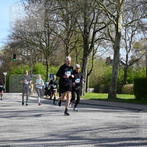 12.04.2026 - 45. Internationalen Wilhelmsburger Insellauf J. Mangold http://msf.ph/oto/9459886 12.04.2026 10:41:04 Ziel 5408, 2507, 2456, 2768, 3534, 5281, 5247, 5299, 5315, 5288, 3444, 5254, 2148, 5489, 4645, 4646, 5560, 4295, 5038, 4674, 5034, 3861, 5545, 5545, 2812, 5270, 5416, 4963, 3831, 4602, 4667, 3229 meine-sportfotos.de