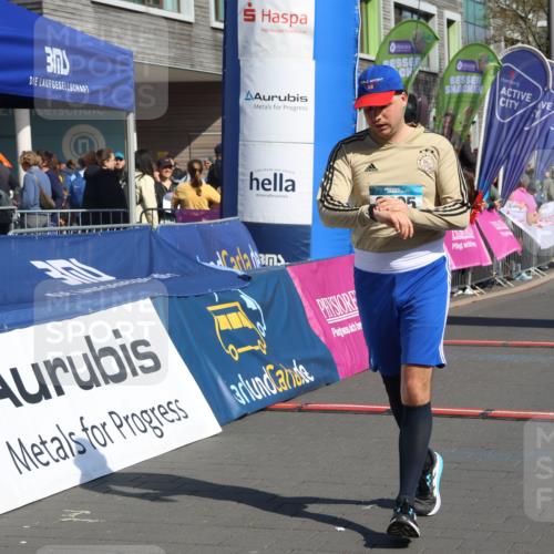 12.04.2026 - 45. Internationalen Wilhelmsburger Insellauf Strokosch-Dieckow http://msf.ph/oto/9459901 12.04.2026 11:06:55 Ziel 2495 meine-sportfotos.de