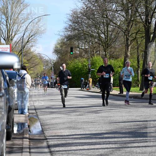 12.04.2026 - 45. Internationalen Wilhelmsburger Insellauf J. Mangold http://msf.ph/oto/9459902 12.04.2026 10:41:06 Ziel 2456, 2768, 3534, 5281, 5247, 5299, 5315, 5288, 3444, 5254, 2148, 5489, 4645, 4646, 5560, 4295, 5038, 4674, 5034, 3861, 5545, 2812, 5270, 5416, 4963, 3831, 4602, 4667, 3229, 3201 meine-sportfotos.de