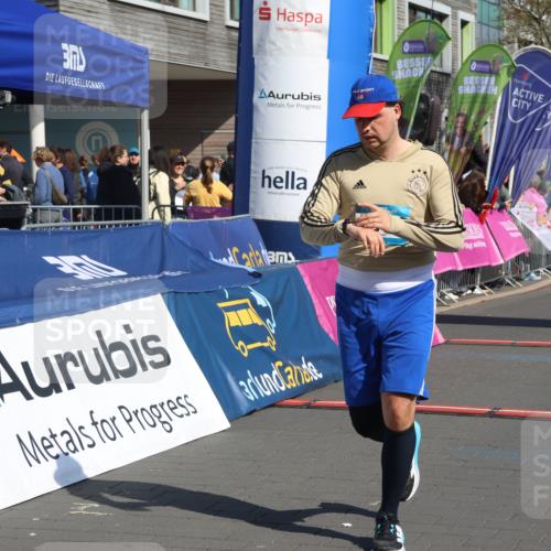 12.04.2026 - 45. Internationalen Wilhelmsburger Insellauf Strokosch-Dieckow http://msf.ph/oto/9459917 12.04.2026 11:06:56 Ziel 2495 meine-sportfotos.de