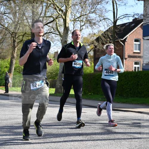 12.04.2026 - 45. Internationalen Wilhelmsburger Insellauf J. Mangold http://msf.ph/oto/9459919 12.04.2026 10:41:09 Ziel 3534, 5281, 5247, 5299, 5315, 5288, 3444, 5254, 2148, 5489, 4645, 4646, 5560, 4295, 5038, 4674, 5034, 3861, 5545, 2812, 5270, 5416, 5416, 4963, 3831, 4602, 4667, 3229, 3201, 2869, 2479, 3892 meine-sportfotos.de