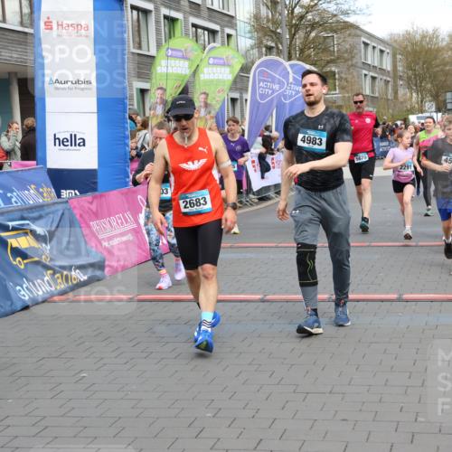 12.04.2026 - 45. Internationalen Wilhelmsburger Insellauf Strokosch-Dieckow http://msf.ph/oto/9459926 12.04.2026 13:00:32 Laufen  meine-sportfotos.de