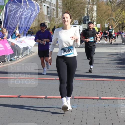 12.04.2026 - 45. Internationalen Wilhelmsburger Insellauf Strokosch-Dieckow http://msf.ph/oto/9459964 12.04.2026 10:49:51 Ziel 3363, 2661, 4715, 2392 meine-sportfotos.de