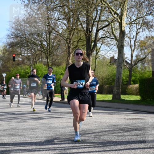 12.04.2026 - 45. Internationalen Wilhelmsburger Insellauf J. Mangold http://msf.ph/oto/9459967 12.04.2026 10:41:22 Ziel 5254, 2148, 5489, 4645, 4646, 5560, 4295, 5038, 4674, 5034, 3861, 5545, 2812, 5270, 5416, 4963, 3831, 4602, 4667, 3229, 3201, 2869, 2479, 3892, 4483, 4483, 5654, 2836 meine-sportfotos.de