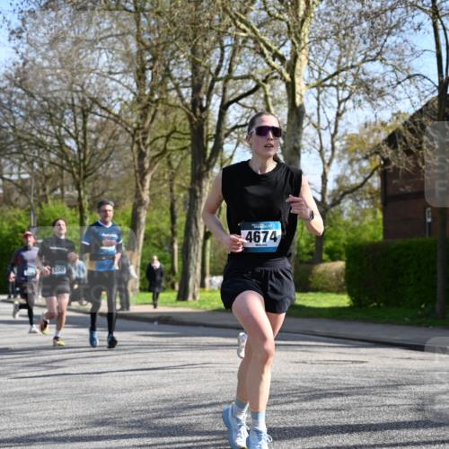 12.04.2026 - 45. Internationalen Wilhelmsburger Insellauf J. Mangold http://msf.ph/oto/9459978 12.04.2026 10:41:22 Ziel 5254, 2148, 5489, 4645, 4646, 5560, 4295, 5038, 4674, 5034, 3861, 5545, 2812, 5270, 5416, 4963, 3831, 4602, 4667, 3229, 3201, 2869, 2479, 3892, 4483, 4483, 5654, 2836 meine-sportfotos.de
