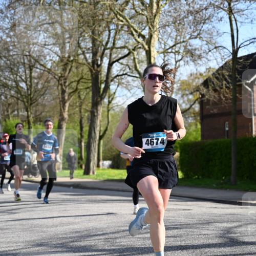 12.04.2026 - 45. Internationalen Wilhelmsburger Insellauf J. Mangold http://msf.ph/oto/9459981 12.04.2026 10:41:23 Ziel 2148, 5489, 4645, 4646, 5560, 4295, 5038, 4674, 5034, 3861, 5545, 2812, 5270, 5416, 4963, 3831, 4602, 4963, 3831, 4602, 4667, 3229, 3201, 2869, 2479, 3892, 4483, 5654, 2836 meine-sportfotos.de