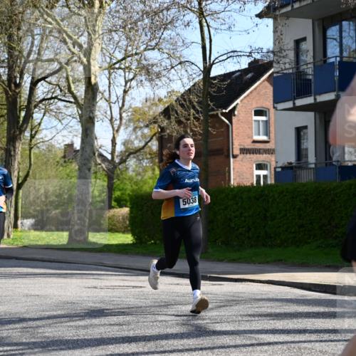 12.04.2026 - 45. Internationalen Wilhelmsburger Insellauf J. Mangold http://msf.ph/oto/9459991 12.04.2026 10:41:24 Ziel 4645, 4646, 5560, 4295, 5038, 4674, 5034, 3861, 5545, 2812, 5270, 5416, 4963, 3831, 4602, 4667, 4667, 3229, 3201, 2869, 2479, 3892, 4483, 5654, 5654, 2836 meine-sportfotos.de