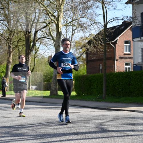 12.04.2026 - 45. Internationalen Wilhelmsburger Insellauf J. Mangold http://msf.ph/oto/9460004 12.04.2026 10:41:25 Ziel 5560, 4295, 5038, 4674, 5034, 3861, 5545, 2812, 5270, 5416, 4963, 3831, 4602, 4667, 3229, 3229, 3201, 2869, 2479, 3892, 4483, 5654, 2836 meine-sportfotos.de