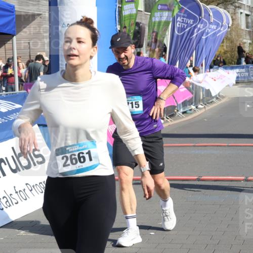 12.04.2026 - 45. Internationalen Wilhelmsburger Insellauf Strokosch-Dieckow http://msf.ph/oto/9460015 12.04.2026 10:49:55 Ziel 4715, 2392 meine-sportfotos.de