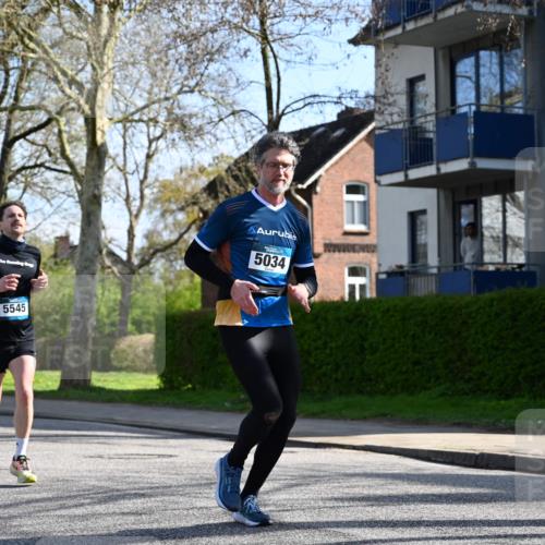 12.04.2026 - 45. Internationalen Wilhelmsburger Insellauf J. Mangold http://msf.ph/oto/9460016 12.04.2026 10:41:25 Ziel 5560, 4295, 5038, 4674, 5034, 3861, 5545, 2812, 5270, 5416, 4963, 3831, 4602, 4667, 3229, 3229, 3201, 2869, 2479, 3892, 4483, 5654, 2836 meine-sportfotos.de