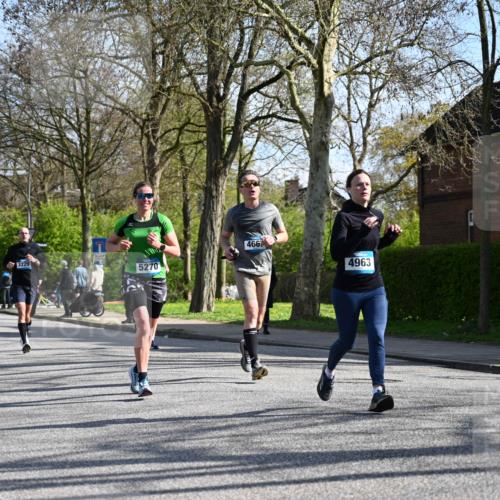 12.04.2026 - 45. Internationalen Wilhelmsburger Insellauf J. Mangold http://msf.ph/oto/9460085 12.04.2026 10:41:33 Ziel 5038, 4674, 5034, 3861, 5545, 2812, 5270, 5416, 4963, 3831, 4602, 4667, 3229, 3201, 2869, 2479, 3892, 2479, 3892, 4483, 5654, 2836, 4615, 2222, 3419, 4042, 3991 meine-sportfotos.de