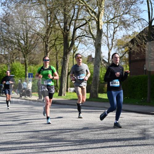 12.04.2026 - 45. Internationalen Wilhelmsburger Insellauf J. Mangold http://msf.ph/oto/9460087 12.04.2026 10:41:33 Ziel 5038, 4674, 5034, 3861, 5545, 2812, 5270, 5416, 4963, 3831, 4602, 4667, 3229, 3201, 2869, 2479, 3892, 2479, 3892, 4483, 5654, 2836, 4615, 2222, 3419, 4042, 3991 meine-sportfotos.de