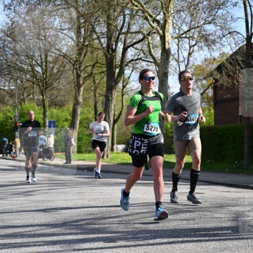 12.04.2026 - 45. Internationalen Wilhelmsburger Insellauf J. Mangold http://msf.ph/oto/9460095 12.04.2026 10:41:34 Ziel 5038, 4674, 5034, 3861, 5545, 2812, 5270, 5416, 4963, 3831, 4602, 4667, 3229, 3201, 2869, 2479, 3892, 4483, 4483, 5654, 2836, 4615, 2222, 3419, 4042, 3991 meine-sportfotos.de