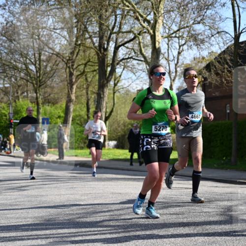 12.04.2026 - 45. Internationalen Wilhelmsburger Insellauf J. Mangold http://msf.ph/oto/9460099 12.04.2026 10:41:34 Ziel 5038, 4674, 5034, 3861, 5545, 2812, 5270, 5416, 4963, 3831, 4602, 4667, 3229, 3201, 2869, 2479, 3892, 4483, 4483, 5654, 2836, 4615, 2222, 3419, 4042, 3991 meine-sportfotos.de