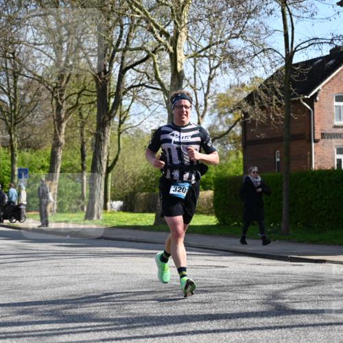 12.04.2026 - 45. Internationalen Wilhelmsburger Insellauf J. Mangold http://msf.ph/oto/9460124 12.04.2026 10:41:40 Ziel 3861, 5545, 2812, 5270, 5416, 4963, 3831, 4602, 4667, 3229, 3201, 2869, 2479, 3892, 4483, 5654, 2836, 4615, 2222, 3419, 4042, 3991, 2262, 2263 meine-sportfotos.de