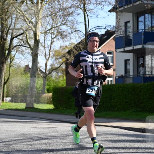 12.04.2026 - 45. Internationalen Wilhelmsburger Insellauf J. Mangold http://msf.ph/oto/9460137 12.04.2026 10:41:41 Ziel 5545, 2812, 5270, 5416, 4963, 3831, 4602, 4667, 3229, 3201, 2869, 2479, 3892, 4483, 5654, 2836, 4615, 2222, 3419, 4042, 3991, 2262, 2263 meine-sportfotos.de