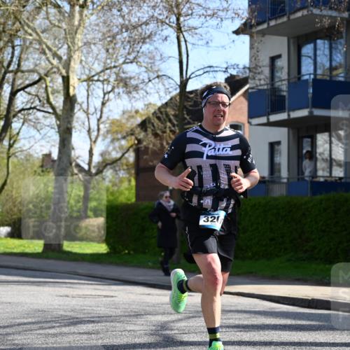 12.04.2026 - 45. Internationalen Wilhelmsburger Insellauf J. Mangold http://msf.ph/oto/9460139 12.04.2026 10:41:41 Ziel 5545, 2812, 5270, 5416, 4963, 3831, 4602, 4667, 3229, 3201, 2869, 2479, 3892, 4483, 5654, 2836, 4615, 2222, 3419, 4042, 3991, 2262, 2263 meine-sportfotos.de