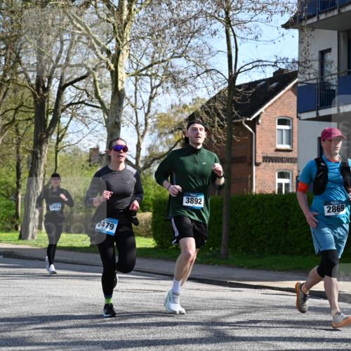 12.04.2026 - 45. Internationalen Wilhelmsburger Insellauf J. Mangold http://msf.ph/oto/9460152 12.04.2026 10:41:47 Ziel 4963, 3831, 4602, 4667, 3229, 3201, 2869, 2479, 3892, 4483, 5654, 2836, 4615, 2222, 3419, 4042, 3991, 2262, 2263 meine-sportfotos.de