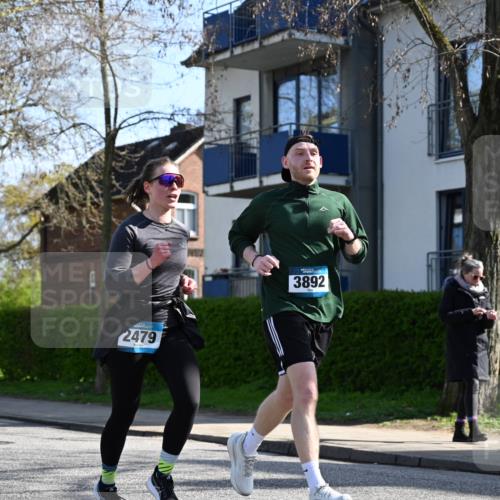 12.04.2026 - 45. Internationalen Wilhelmsburger Insellauf J. Mangold http://msf.ph/oto/9460167 12.04.2026 10:41:48 Ziel 4963, 3831, 4602, 4667, 3229, 3201, 2869, 2479, 3892, 4483, 5654, 2836, 4615, 2222, 3419, 4042, 3991, 2262, 2263, 2262, 2263 meine-sportfotos.de