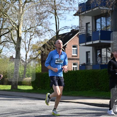 12.04.2026 - 45. Internationalen Wilhelmsburger Insellauf J. Mangold http://msf.ph/oto/9460188 12.04.2026 10:41:50 Ziel 3229, 3201, 2869, 2479, 3892, 4483, 5654, 2836, 4615, 4615, 2222, 3419, 4042, 3991, 2262, 2263 meine-sportfotos.de