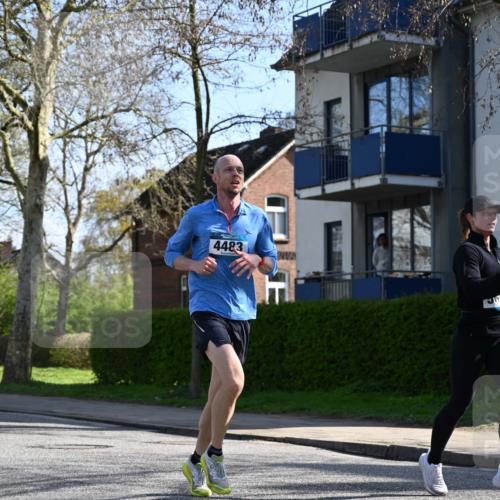 12.04.2026 - 45. Internationalen Wilhelmsburger Insellauf J. Mangold http://msf.ph/oto/9460189 12.04.2026 10:41:50 Ziel 3229, 3201, 2869, 2479, 3892, 4483, 5654, 2836, 4615, 4615, 2222, 3419, 4042, 3991, 2262, 2263 meine-sportfotos.de