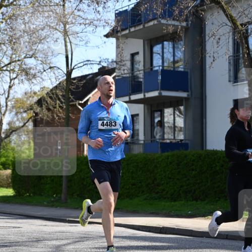 12.04.2026 - 45. Internationalen Wilhelmsburger Insellauf J. Mangold http://msf.ph/oto/9460192 12.04.2026 10:41:51 Ziel 3201, 2869, 2479, 3892, 4483, 5654, 2836, 4615, 2222, 3419, 4042, 3991, 2262, 2263, 2252 meine-sportfotos.de