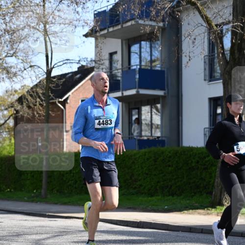 12.04.2026 - 45. Internationalen Wilhelmsburger Insellauf J. Mangold http://msf.ph/oto/9460194 12.04.2026 10:41:51 Ziel 3201, 2869, 2479, 3892, 4483, 5654, 2836, 4615, 2222, 3419, 4042, 3991, 2262, 2263, 2252 meine-sportfotos.de