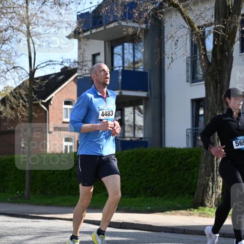 12.04.2026 - 45. Internationalen Wilhelmsburger Insellauf J. Mangold http://msf.ph/oto/9460196 12.04.2026 10:41:51 Ziel 3201, 2869, 2479, 3892, 4483, 5654, 2836, 4615, 2222, 3419, 4042, 3991, 2262, 2263, 2252 meine-sportfotos.de