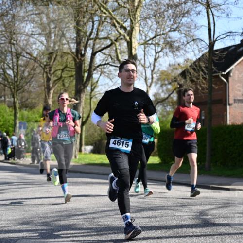 12.04.2026 - 45. Internationalen Wilhelmsburger Insellauf J. Mangold http://msf.ph/oto/9460249 12.04.2026 10:42:08 Ziel 4615, 2222, 3419, 4042, 3991, 2262, 2263, 2252, 3091, 5442, 3091, 5442, 5273 meine-sportfotos.de