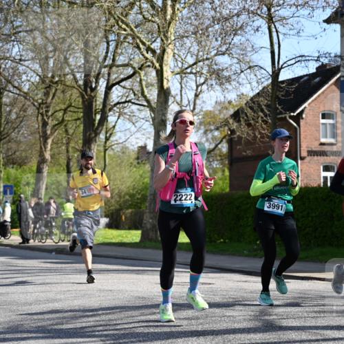 12.04.2026 - 45. Internationalen Wilhelmsburger Insellauf J. Mangold http://msf.ph/oto/9460257 12.04.2026 10:42:09 Ziel 4615, 2222, 3419, 4042, 3991, 2262, 2263, 2252, 3091, 5442, 5273 meine-sportfotos.de