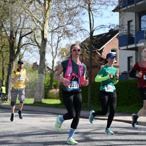 12.04.2026 - 45. Internationalen Wilhelmsburger Insellauf J. Mangold http://msf.ph/oto/9460262 12.04.2026 10:42:09 Ziel 4615, 2222, 3419, 4042, 3991, 2262, 2263, 2252, 3091, 5442, 5273 meine-sportfotos.de