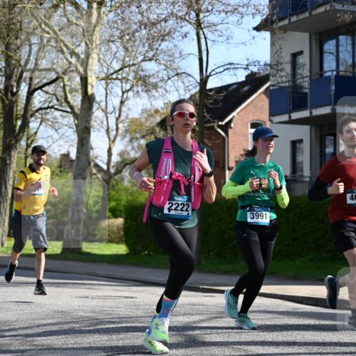 12.04.2026 - 45. Internationalen Wilhelmsburger Insellauf J. Mangold http://msf.ph/oto/9460264 12.04.2026 10:42:09 Ziel 4615, 2222, 3419, 4042, 3991, 2262, 2263, 2252, 3091, 5442, 5273 meine-sportfotos.de