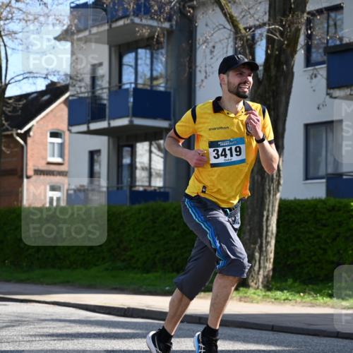 12.04.2026 - 45. Internationalen Wilhelmsburger Insellauf J. Mangold http://msf.ph/oto/9460287 12.04.2026 10:42:11 Ziel 4615, 2222, 3419, 4042, 3991, 2262, 2263, 2252, 3091, 5442, 5273, 2724, 2500 meine-sportfotos.de