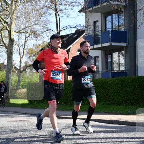 12.04.2026 - 45. Internationalen Wilhelmsburger Insellauf J. Mangold http://msf.ph/oto/9460311 12.04.2026 10:42:13 Ziel 4615, 2222, 3419, 4042, 3991, 2262, 2263, 2252, 3091, 5442, 5273, 2724, 2500, 3021 meine-sportfotos.de