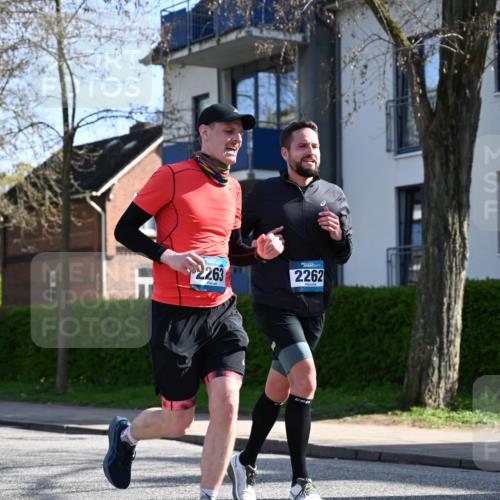 12.04.2026 - 45. Internationalen Wilhelmsburger Insellauf J. Mangold http://msf.ph/oto/9460318 12.04.2026 10:42:14 Ziel 4615, 2222, 3419, 4042, 3991, 2262, 2263, 2252, 3091, 5442, 5273, 2724, 2500, 3021, 5751 meine-sportfotos.de