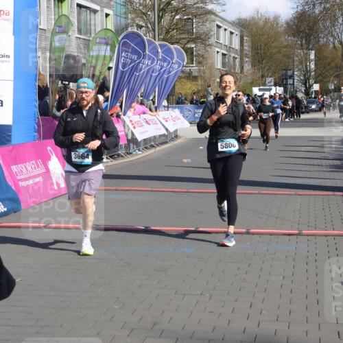 12.04.2026 - 45. Internationalen Wilhelmsburger Insellauf Strokosch-Dieckow http://msf.ph/oto/9460378 12.04.2026 11:07:50 Ziel 5806, 3149 meine-sportfotos.de