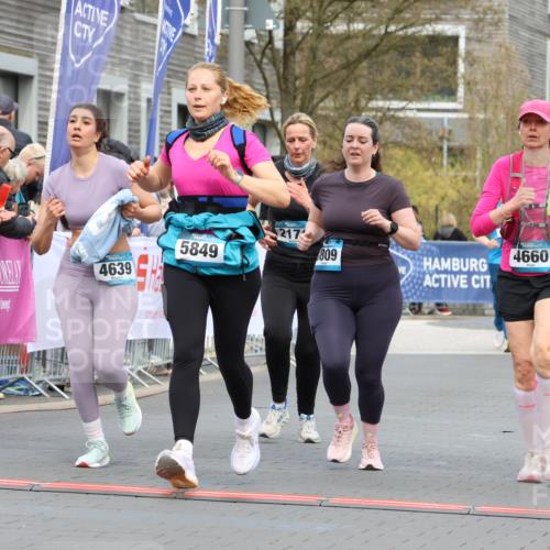 12.04.2026 - 45. Internationalen Wilhelmsburger Insellauf Strokosch-Dieckow http://msf.ph/oto/9460384 12.04.2026 13:19:27 Ziel 4020, 5849, 4639, 3809, 4660, 2174 meine-sportfotos.de