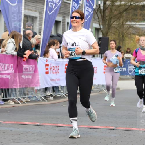 12.04.2026 - 45. Internationalen Wilhelmsburger Insellauf Strokosch-Dieckow http://msf.ph/oto/9460419 12.04.2026 13:19:25 Ziel 2061, 4020, 5849, 4639, 3809, 4660, 2174 meine-sportfotos.de