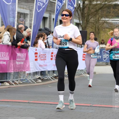 12.04.2026 - 45. Internationalen Wilhelmsburger Insellauf Strokosch-Dieckow http://msf.ph/oto/9460438 12.04.2026 13:19:24 Ziel 2061, 4020, 5849, 4639, 3809, 4660 meine-sportfotos.de