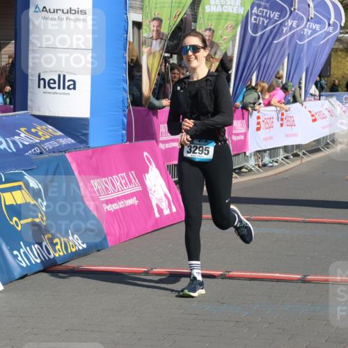 12.04.2026 - 45. Internationalen Wilhelmsburger Insellauf Strokosch-Dieckow http://msf.ph/oto/9460625 12.04.2026 11:08:01 Ziel 4856, 3295 meine-sportfotos.de