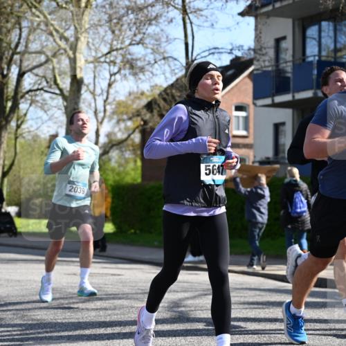 12.04.2026 - 45. Internationalen Wilhelmsburger Insellauf J. Mangold http://msf.ph/oto/9460666 12.04.2026 10:43:18 Ziel 2189, 5697, 2813, 4931, 3565, 5337, 2102, 2656, 2104, 5407, 5286, 2039, 3486, 4428, 3022, 4349, 2065, 3345, 2073 meine-sportfotos.de
