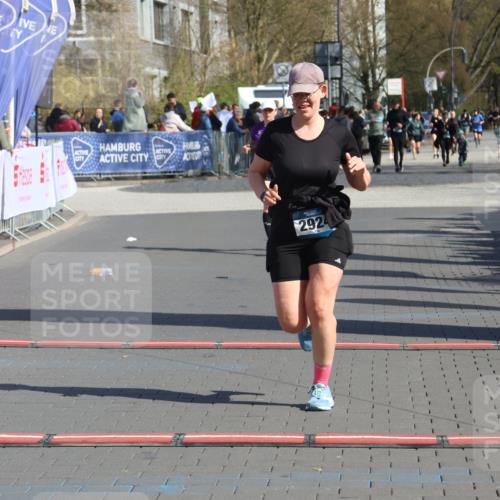 12.04.2026 - 45. Internationalen Wilhelmsburger Insellauf Strokosch-Dieckow http://msf.ph/oto/9460686 12.04.2026 11:08:08 Ziel 2924 meine-sportfotos.de