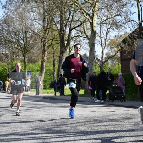 12.04.2026 - 45. Internationalen Wilhelmsburger Insellauf J. Mangold http://msf.ph/oto/9460703 12.04.2026 10:43:33 Ziel 3486, 4428, 3022, 4349, 2065, 3345, 2073, 4829, 4062, 5824, 3356 meine-sportfotos.de