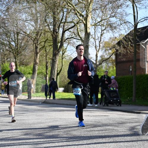 12.04.2026 - 45. Internationalen Wilhelmsburger Insellauf J. Mangold http://msf.ph/oto/9460708 12.04.2026 10:43:33 Ziel 3486, 4428, 3022, 4349, 2065, 3345, 2073, 4829, 4062, 5824, 3356 meine-sportfotos.de