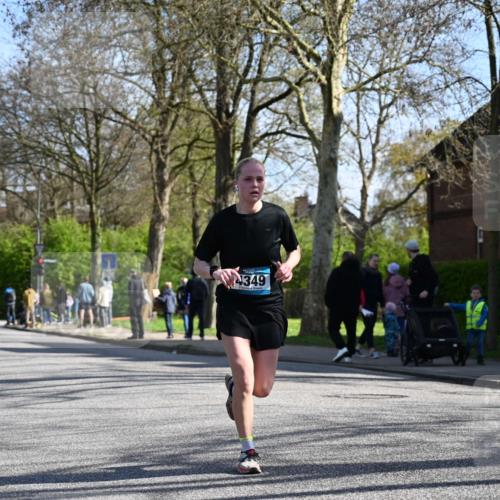 12.04.2026 - 45. Internationalen Wilhelmsburger Insellauf J. Mangold http://msf.ph/oto/9460725 12.04.2026 10:43:34 Ziel 3486, 4428, 3022, 4349, 2065, 3345, 2073, 4829, 4062, 4062, 5824, 3356 meine-sportfotos.de