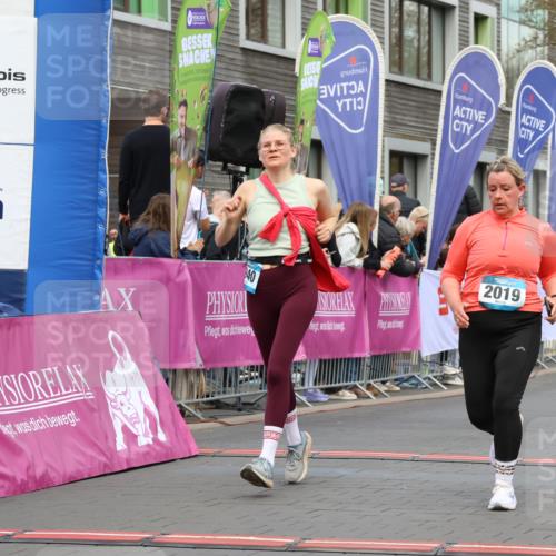 12.04.2026 - 45. Internationalen Wilhelmsburger Insellauf Strokosch-Dieckow http://msf.ph/oto/9460731 12.04.2026 13:19:07 Ziel 4626, 2019, 3940, 3482 meine-sportfotos.de
