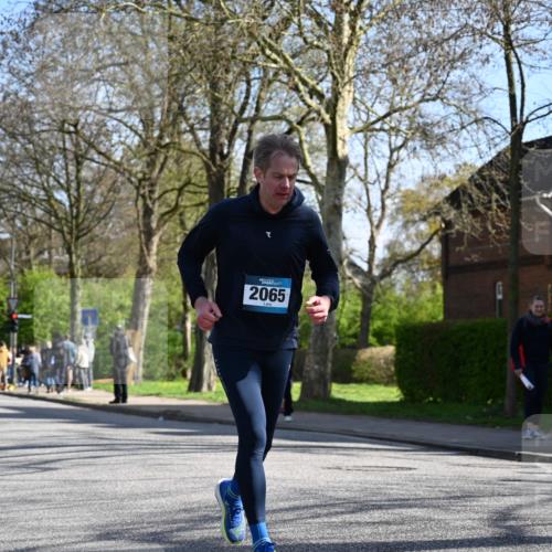 12.04.2026 - 45. Internationalen Wilhelmsburger Insellauf J. Mangold http://msf.ph/oto/9460748 12.04.2026 10:43:42 Ziel 4428, 3022, 4349, 2065, 3345, 2073, 4829, 4062, 5824, 3356, 5766, 5775 meine-sportfotos.de