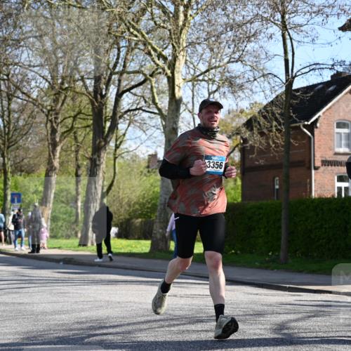 12.04.2026 - 45. Internationalen Wilhelmsburger Insellauf J. Mangold http://msf.ph/oto/9460803 12.04.2026 10:44:05 Ziel 4829, 4062, 5824, 3356, 5766, 5775, 3662, 2911, 4934, 2940, 4815, 4758, 5009, 4906, 5805, 2920 meine-sportfotos.de